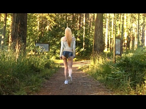 ❤️ Smuk kvinde bevæger sig langsomt, ikke nøgen video ❤ Kvalitets sex at da.sexycamse.top ☑